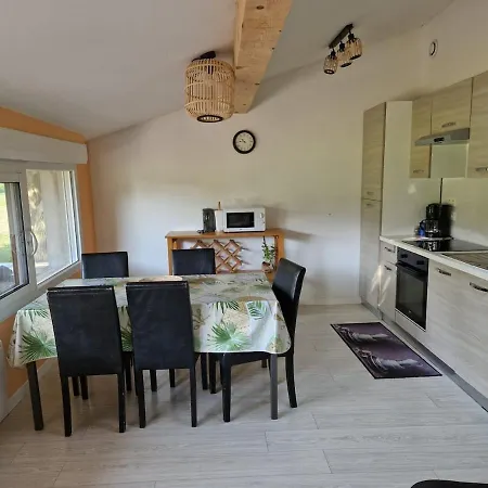 With Large Garden * Rieumajou