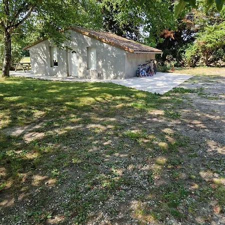 With Large Garden Apartment Rieumajou