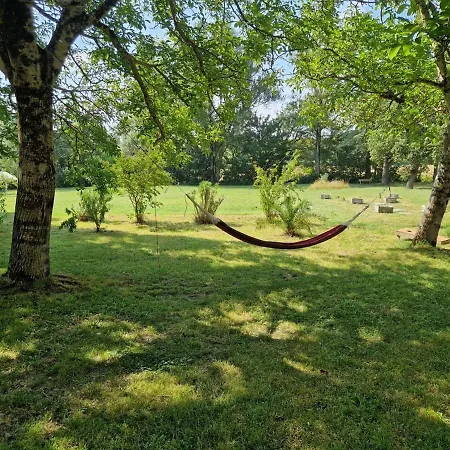 With Large Garden * Rieumajou