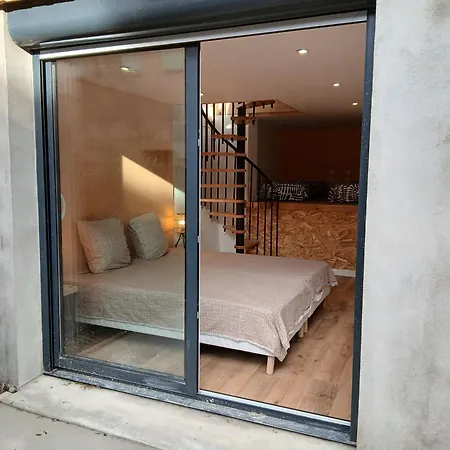 With Large Garden * Rieumajou