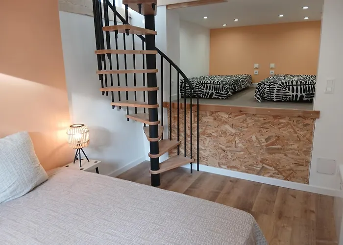 With Large Garden Appartement